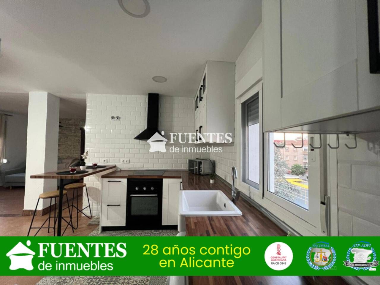 Kitchen of Flat for sale in Alicante / Alacant  with Air Conditioner, Furnished and Balcony