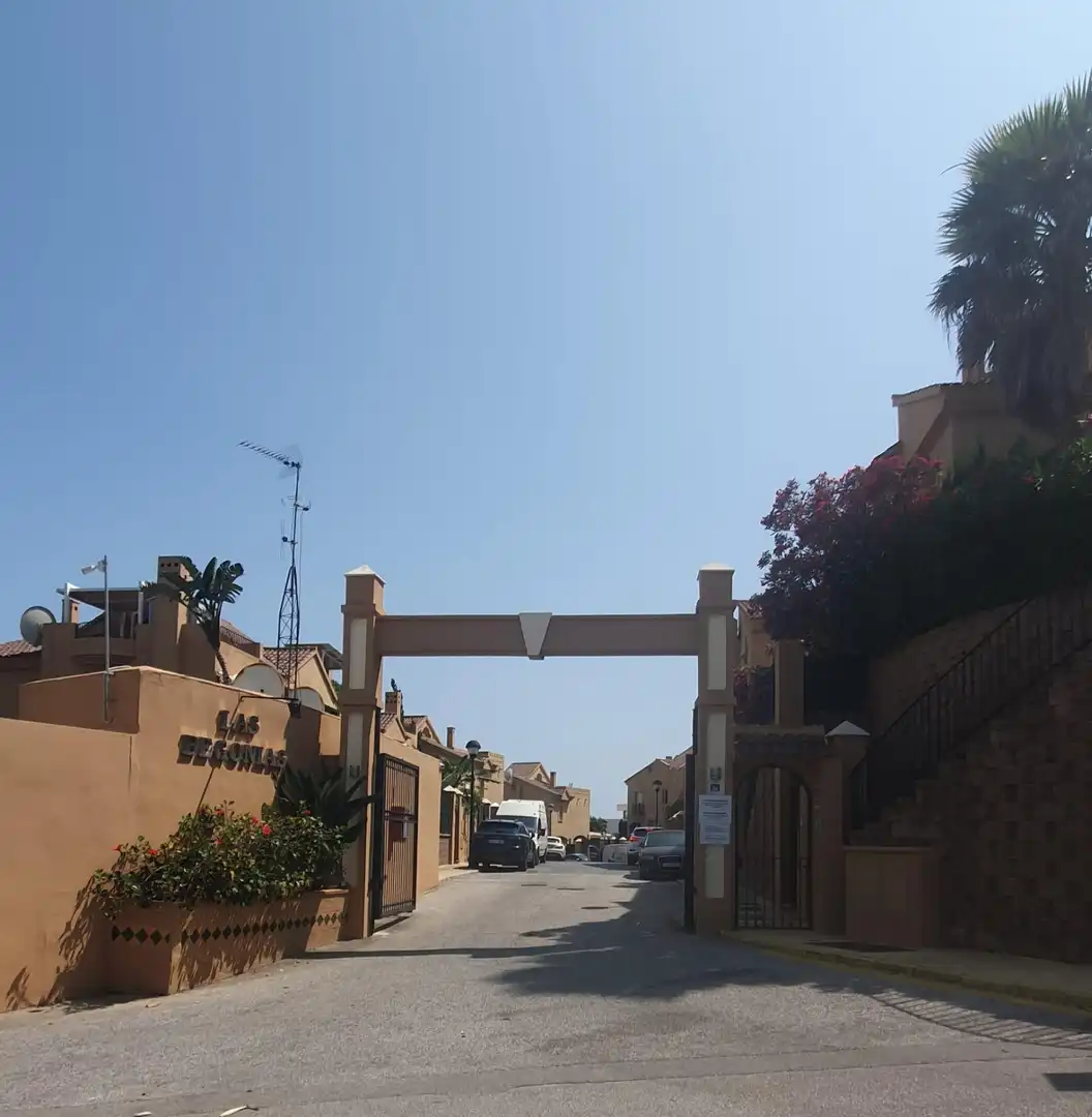 Casa con terraza en venta en Calle Calle Orfebres de Riviera, imagen 7