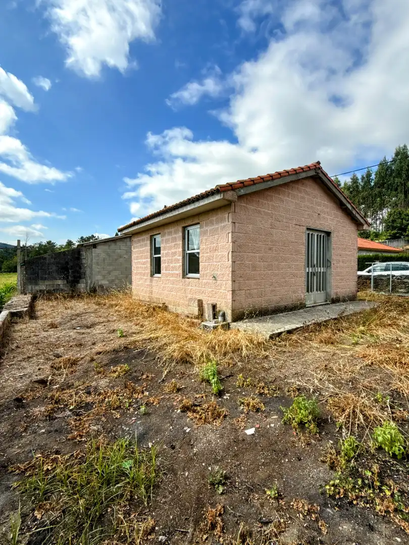 Exterior view of Houses for sale in Coristanco  with Private garden