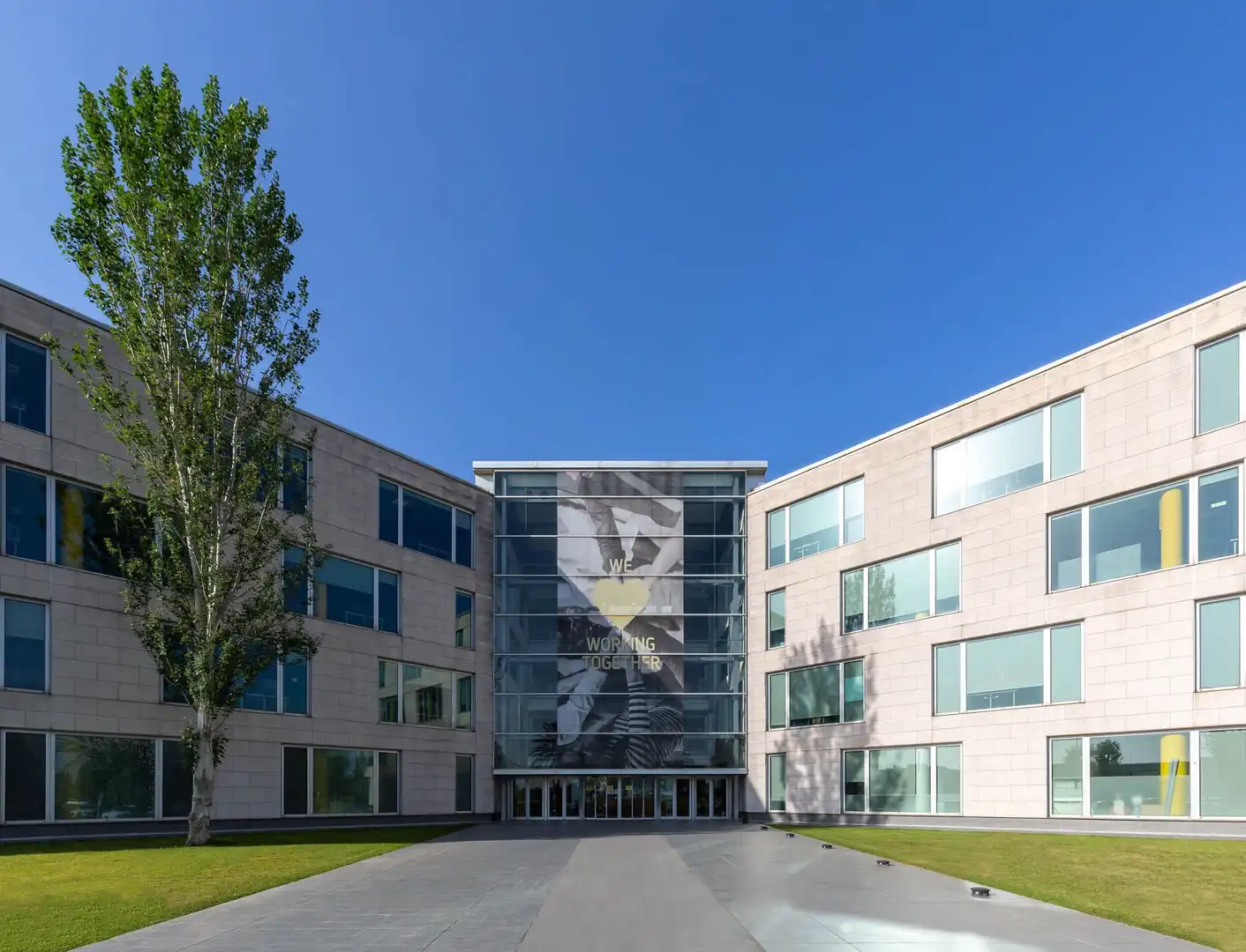 Außenansicht von Gebäude zur Miete in El Prat de Llobregat