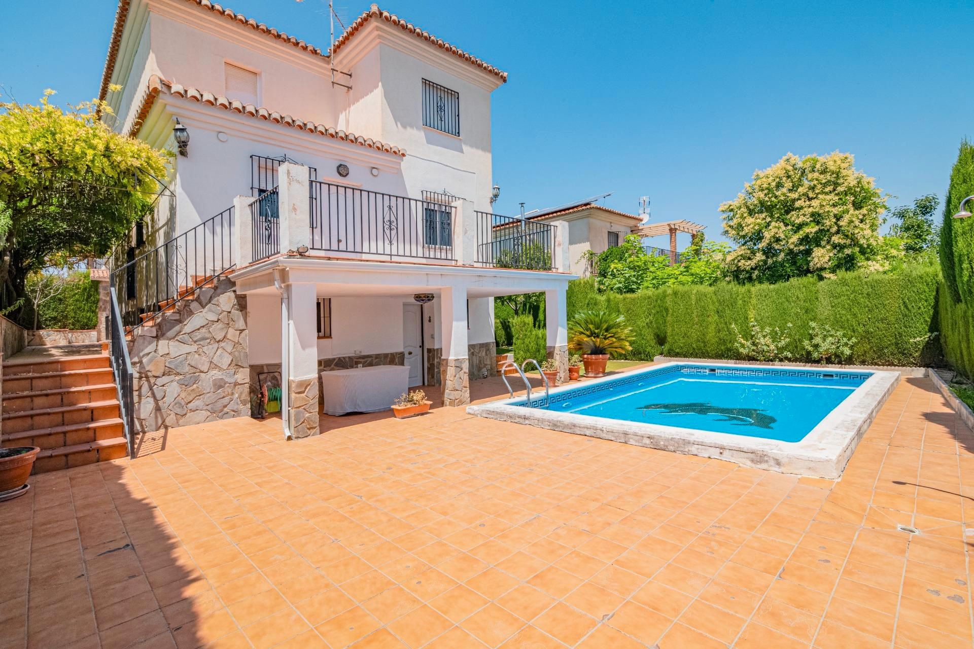 Vista exterior de Casa o chalet en venta en Monachil con Jardín privado, Terraza y Piscina