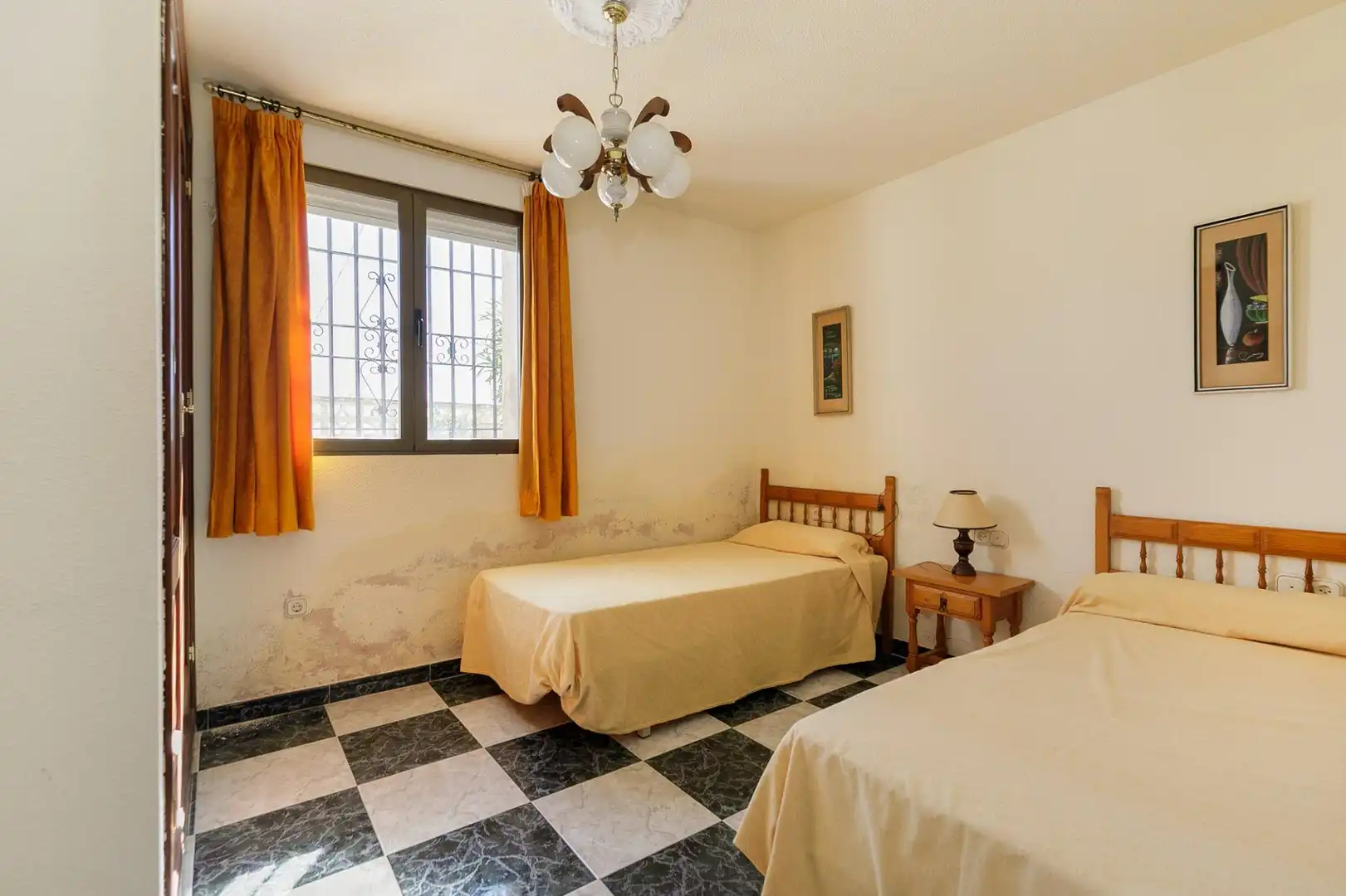 Dormitori de Casa o xalet en venda en Almuñécar amb Aire condicionat, Jardí privat i Terrassa