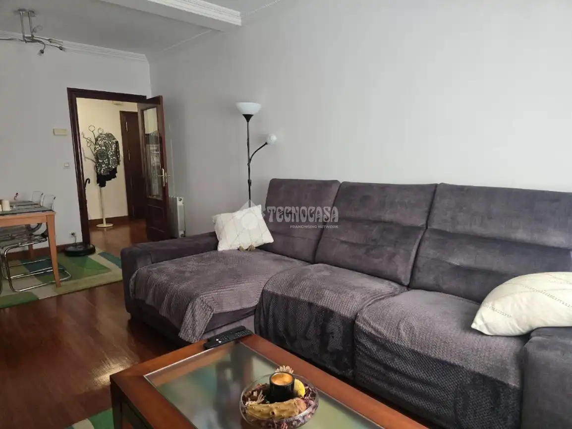 Sala d'estar de Pis en venda en Bilbao  amb Calefacció