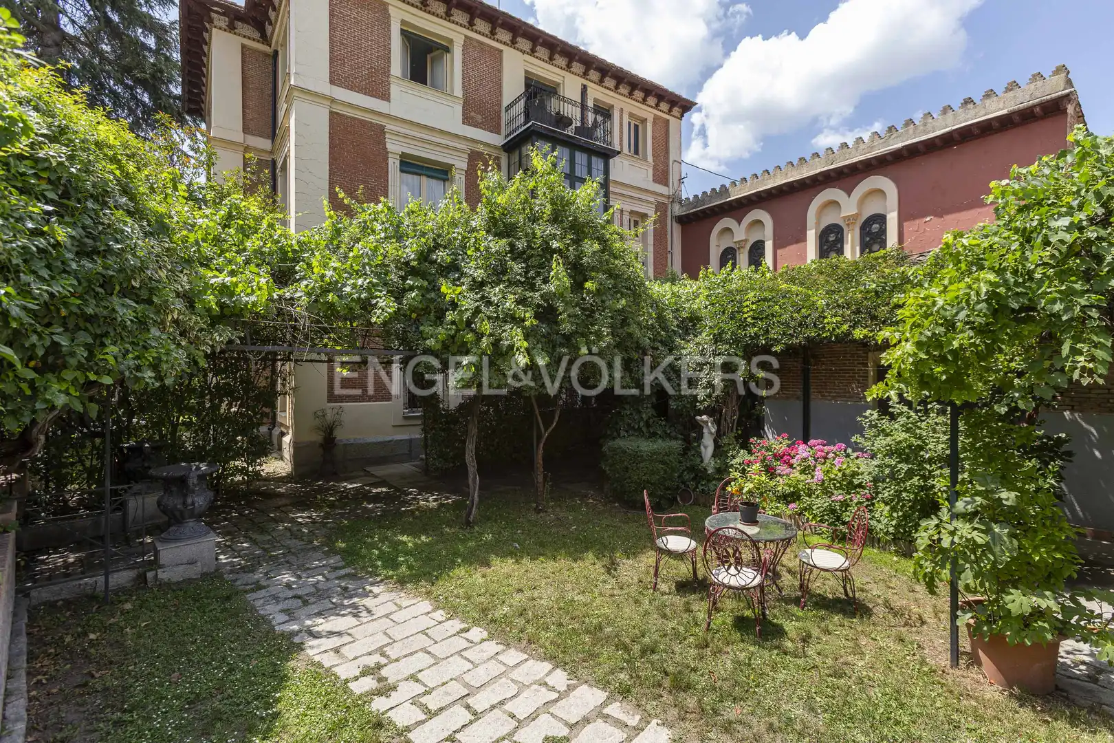 Houses for sale in El Pardo