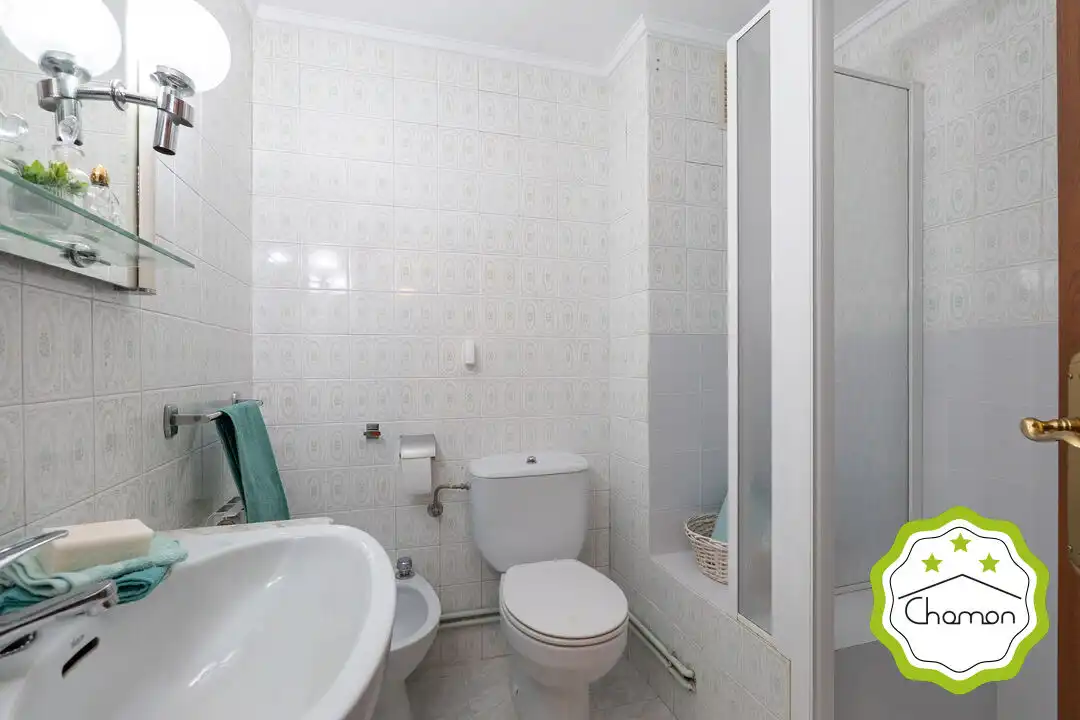 Bathroom of Flat for sale in Barakaldo   with Heating, Storage room and Balcony