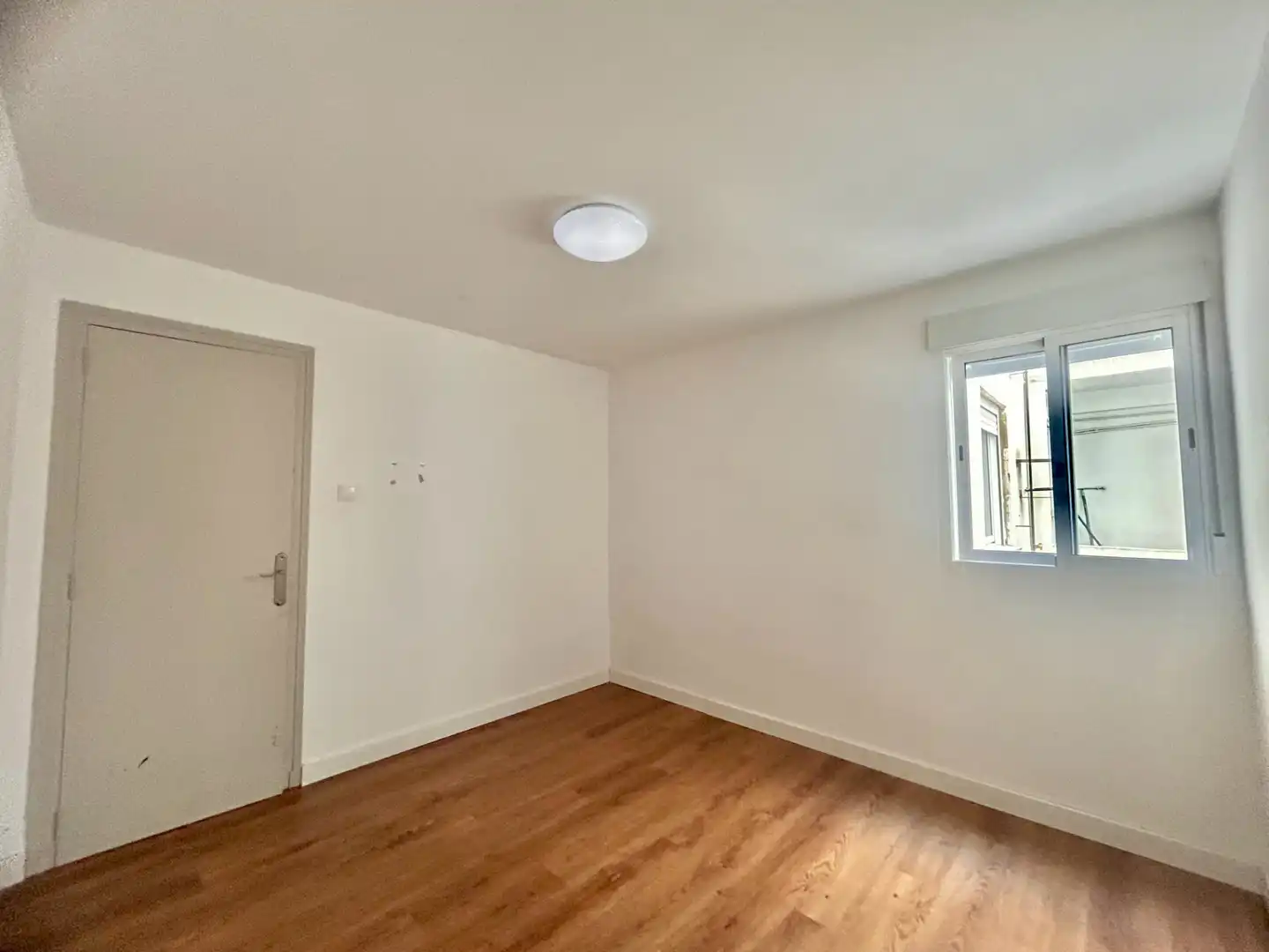 Bedroom of Flat for sale in Mislata  with Balcony