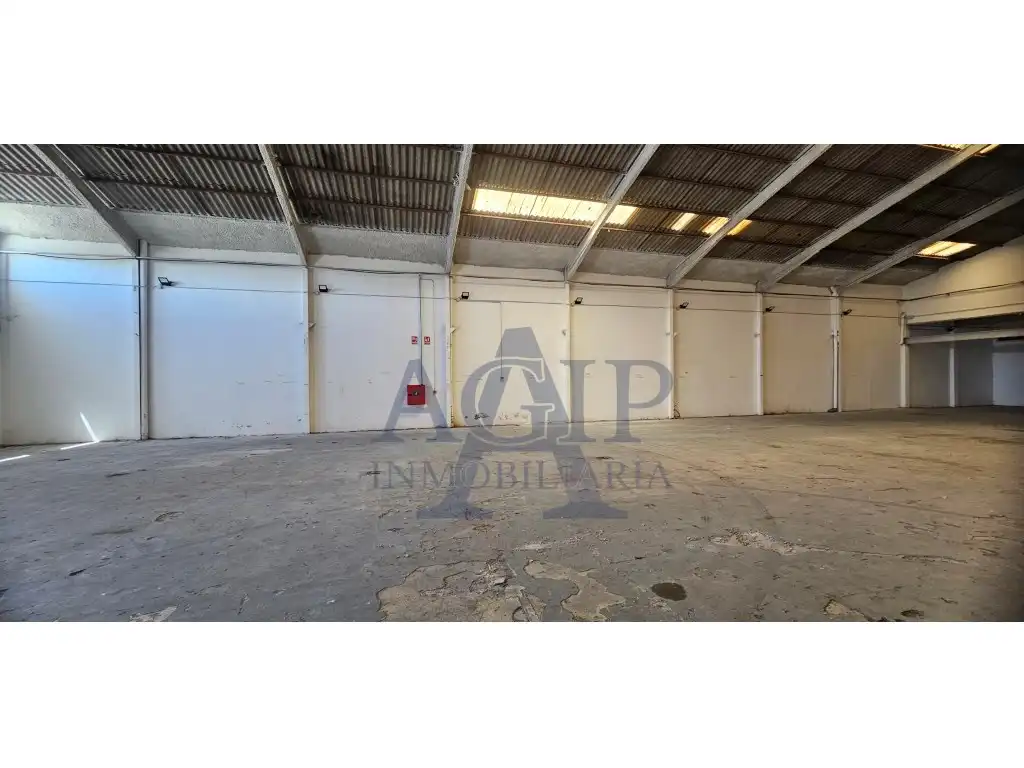 Nave industrial de alquiler en Barberà del Vallès