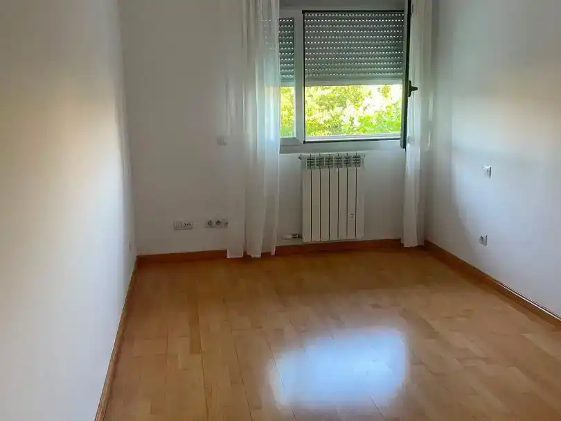 Habitación de Piso en venta en Cuarte de Huerva con Aire acondicionado y Piscina