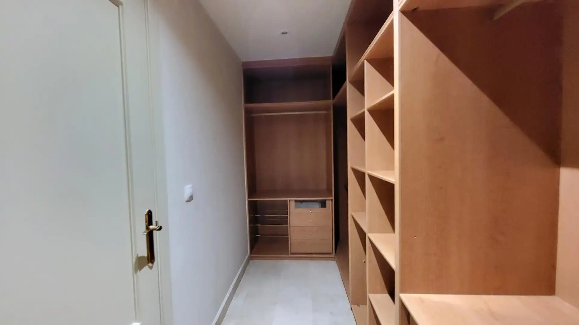 Apartamento con terraza en venta en Nueva Andalucía, imagen 39
