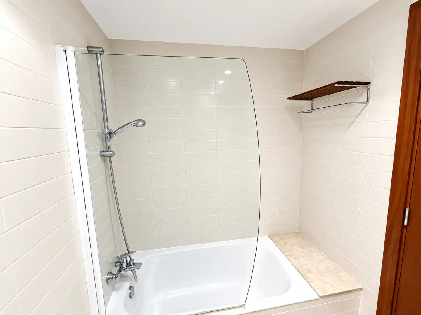 Bathroom of Flat for rent in Colònia de Sant Pere
