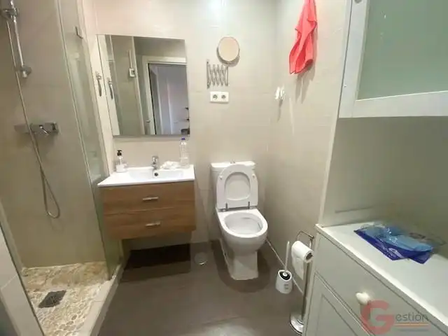 Baño de Piso en venta en Rincón de la Victoria con Aire acondicionado, Terraza y Piscina comunitaria