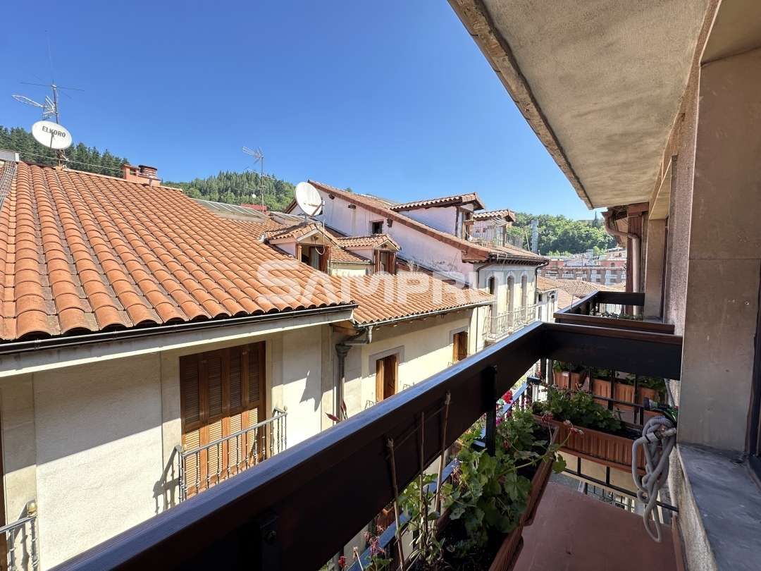 Balcony of Flat for sale in Arrasate / Mondragón  with Heating, Storage room and Furnished