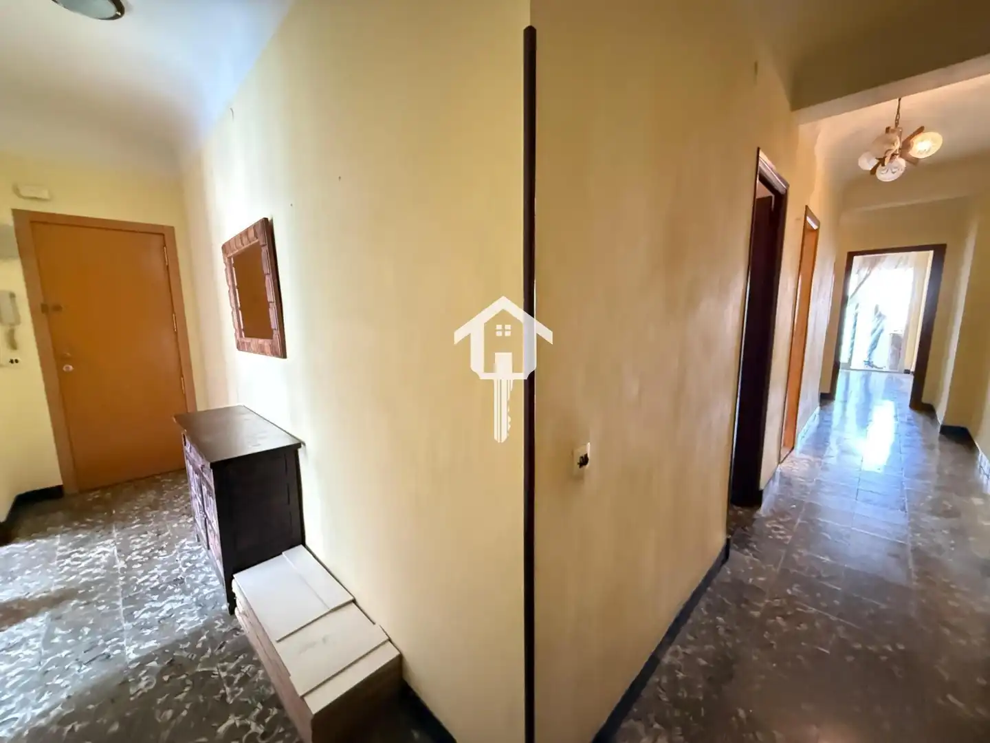 Apartamento en venta en Calle MAESTRO ALONSO, Altozano - Conde Lumiares