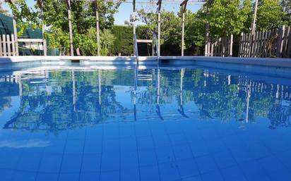 Swimming pool of House or chalet for sale in Vallmoll