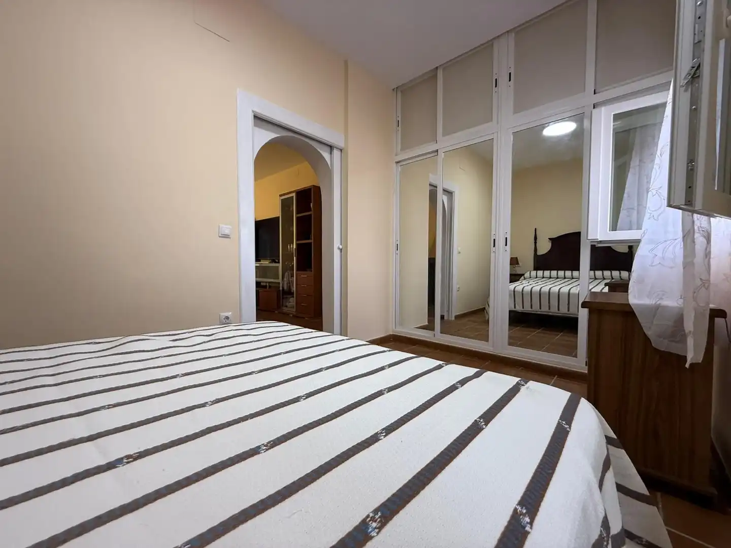 Habitación de Casa o chalet en venta en Carmona con Jardín privado, Terraza y Piscina