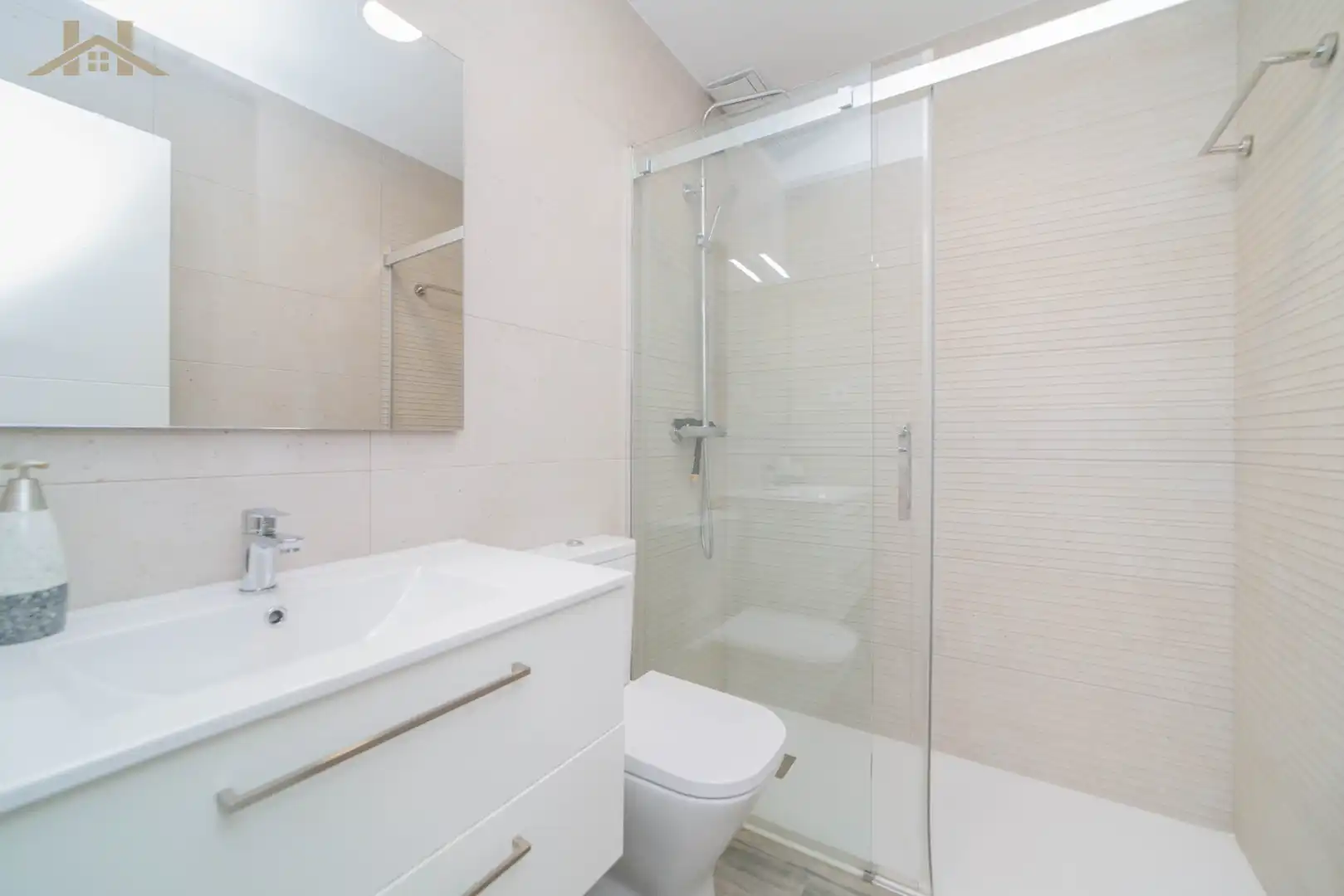 Baño de Dúplex en venta en Navalcarnero con Calefacción, Terraza y Amueblado