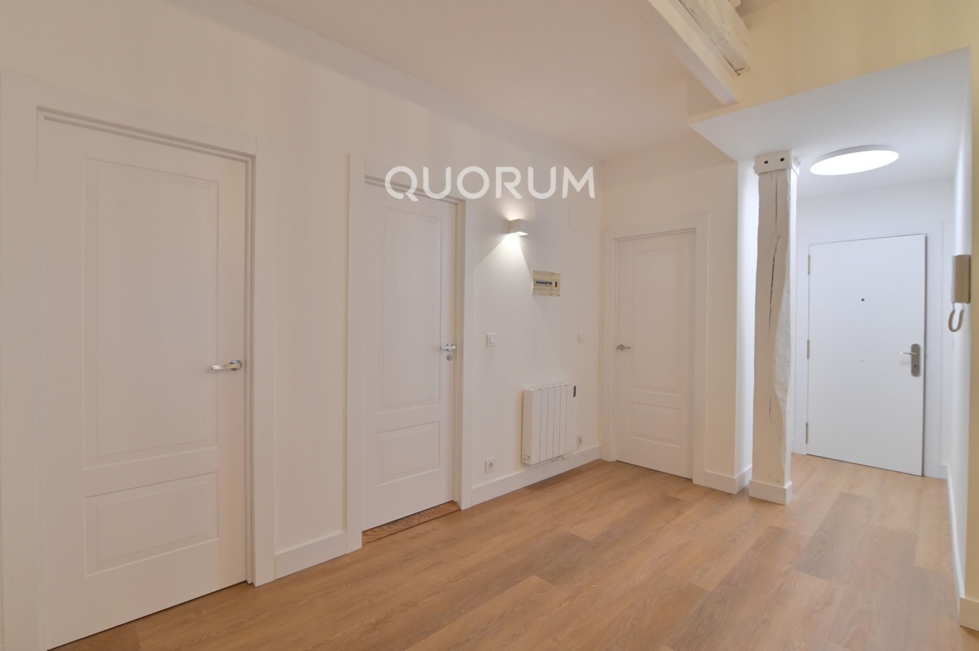 Bedroom of Flat for rent in Bilbao   with Balcony