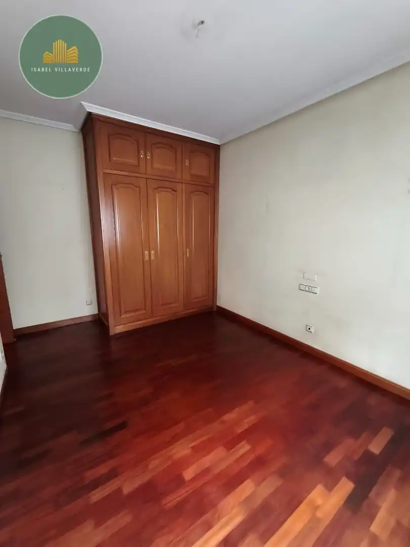 Wohnung zur Miete in FERNANDEZ LATORRE, Cuatro Caminos - Plaza de la Cubela
