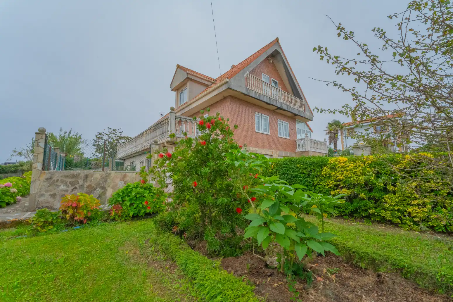 Exterior view of Houses for sale in Cueto