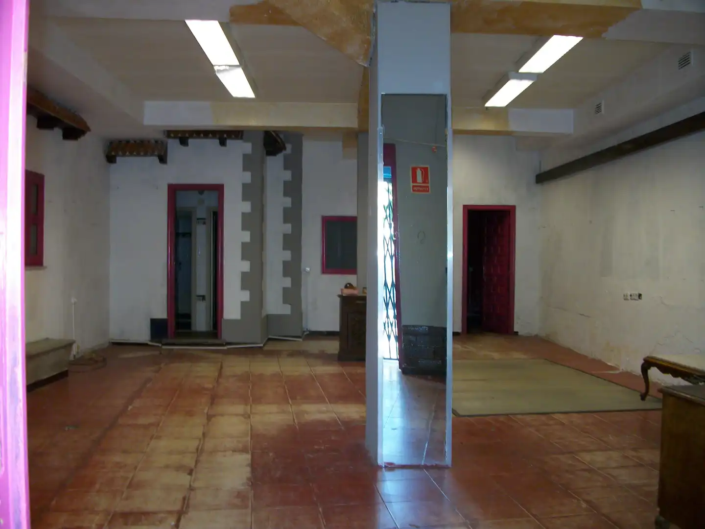 Local comercial en venta en Calle Bretón, imagen 2