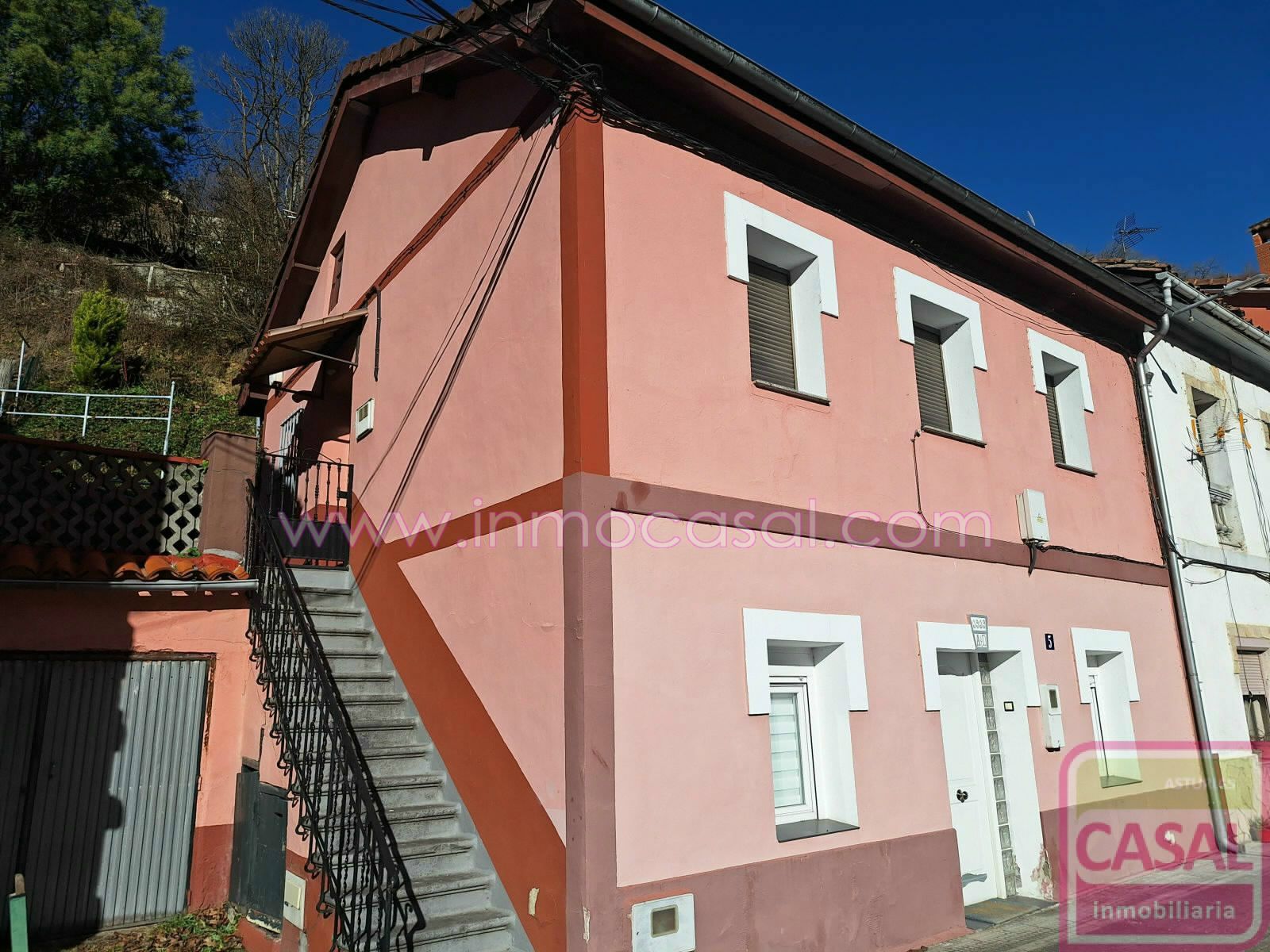 Exterior view of Flat for sale in Mieres (Asturias)  with Terrace and Furnished