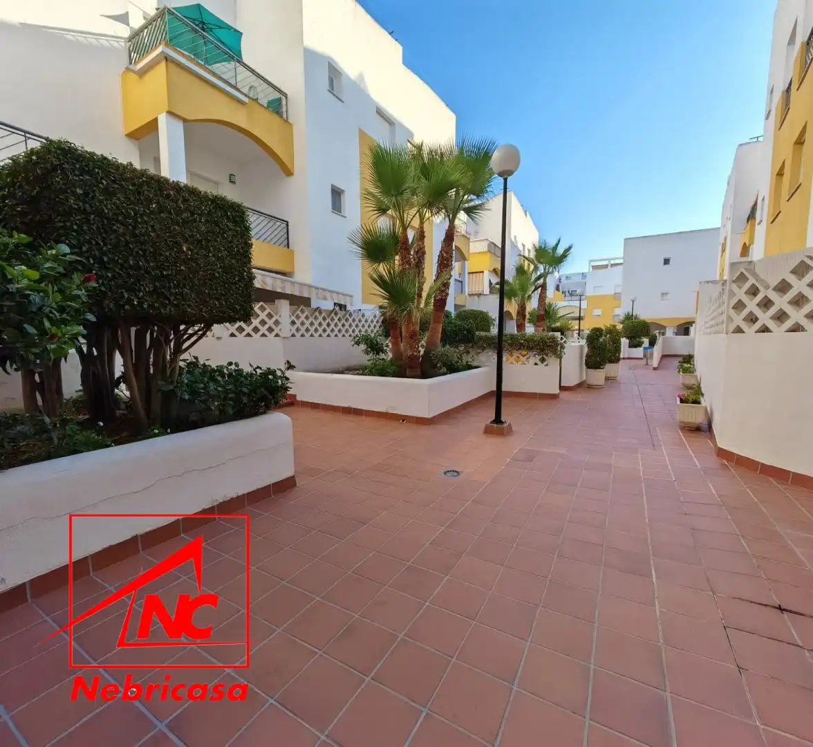 Exterior view of Flat for sale in Rota  with Air Conditioner, Terrace and Storage room