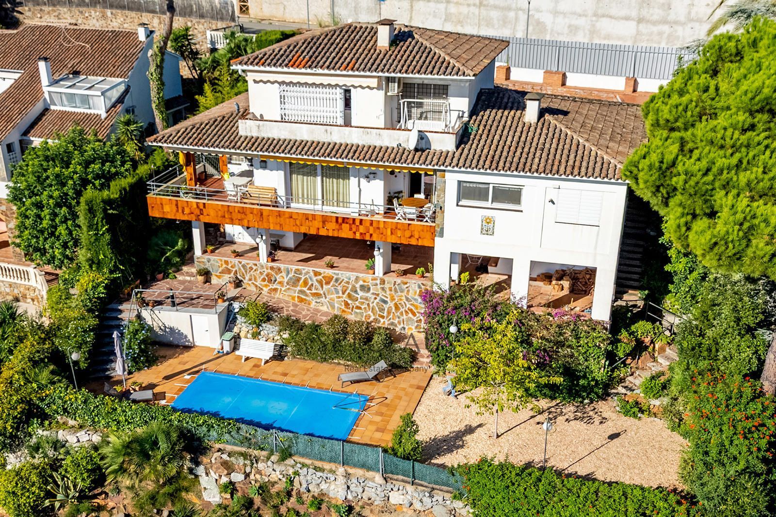 Vista exterior de Casa o xalet en venda en Cabrils amb Aire condicionat, Calefacció i Traster