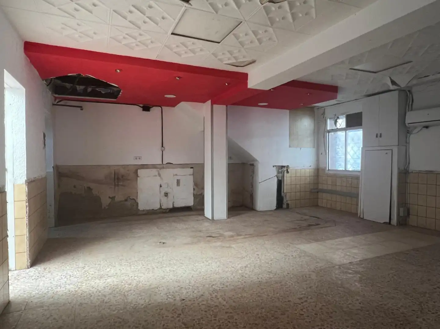 Local comercial en venda a La Gavarra, imagen 2