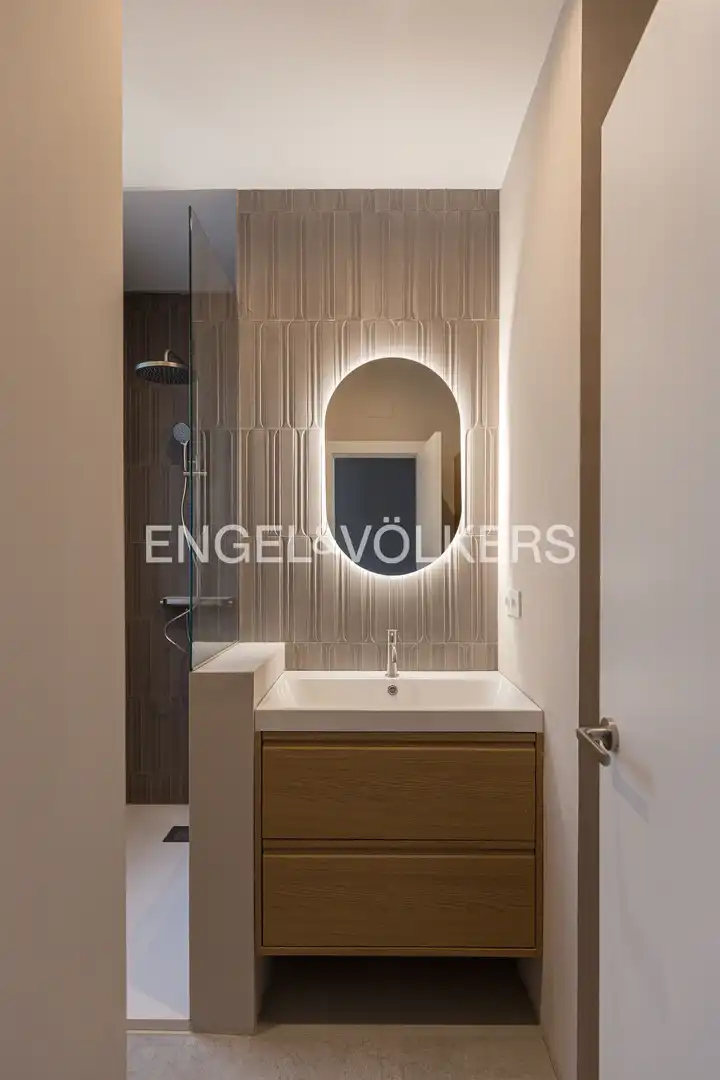 Badezimmer von Wohnung zur Miete in Madrid mit Klimaanlage, Heizung und Parkett