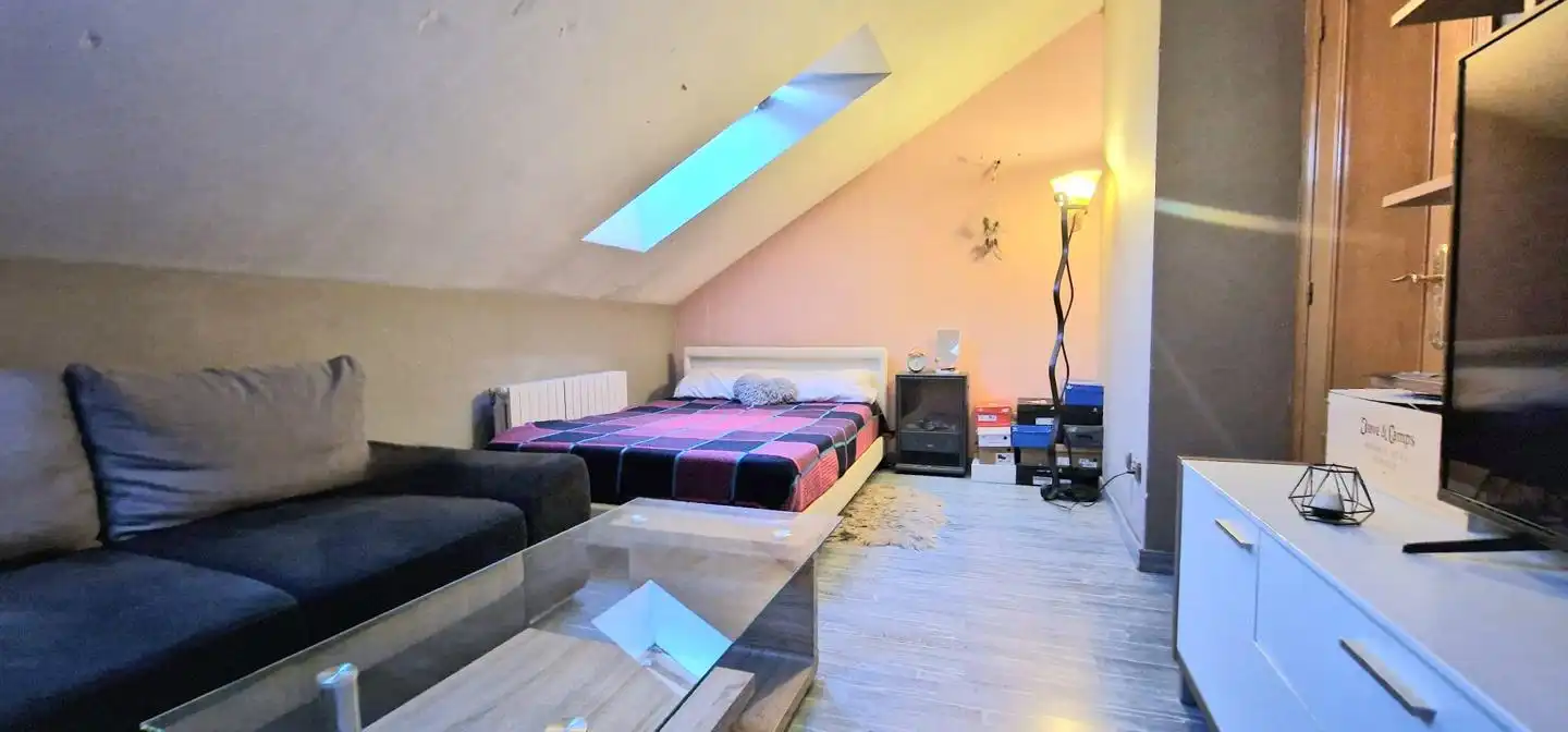 Bedroom of Detached homes for sale in Zaragoza  with Air Conditioner, Heating and Private garden