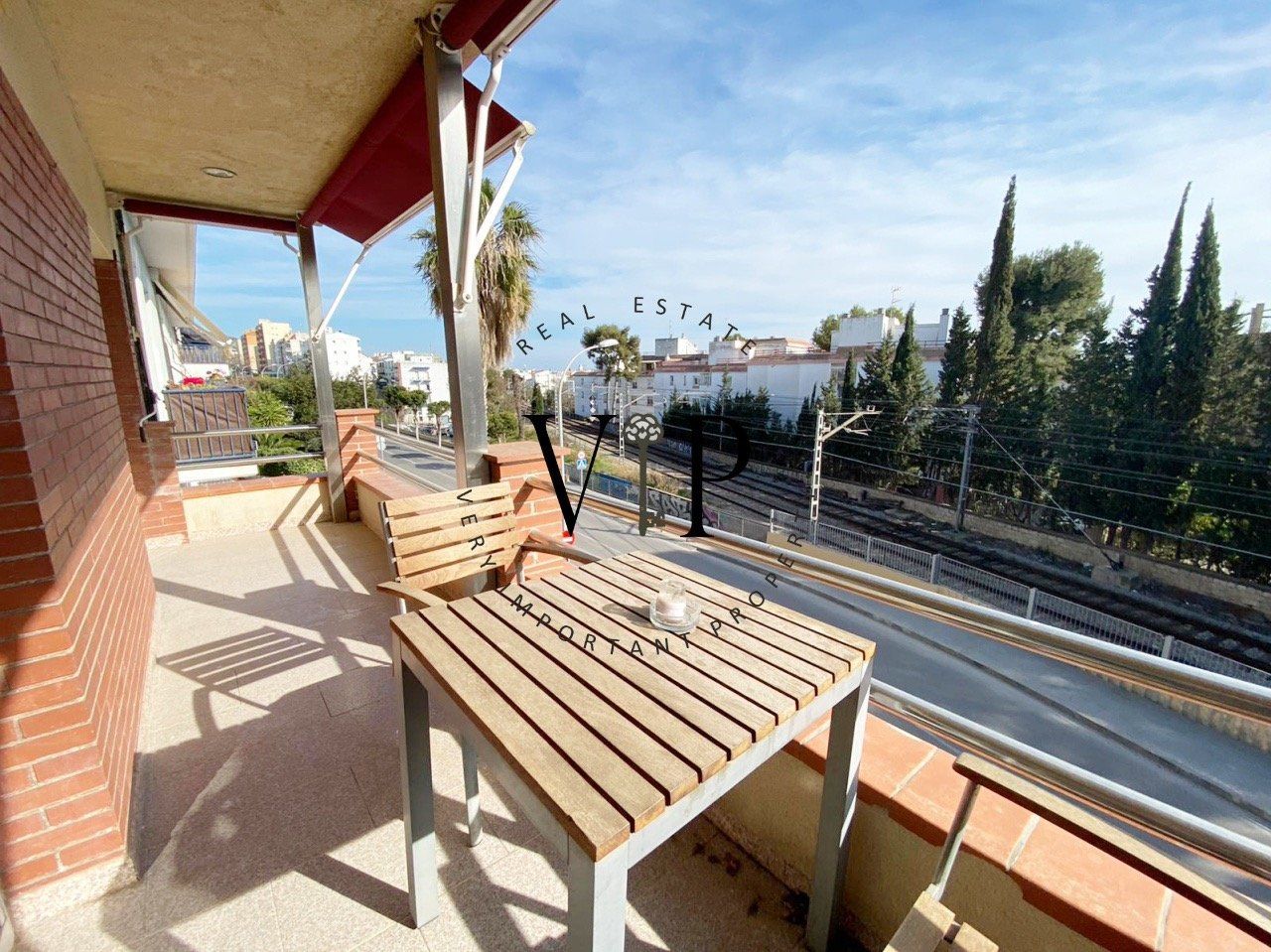 Vista exterior de Pis de lloguer en Sitges amb Calefacció, Terrassa i Balcó
