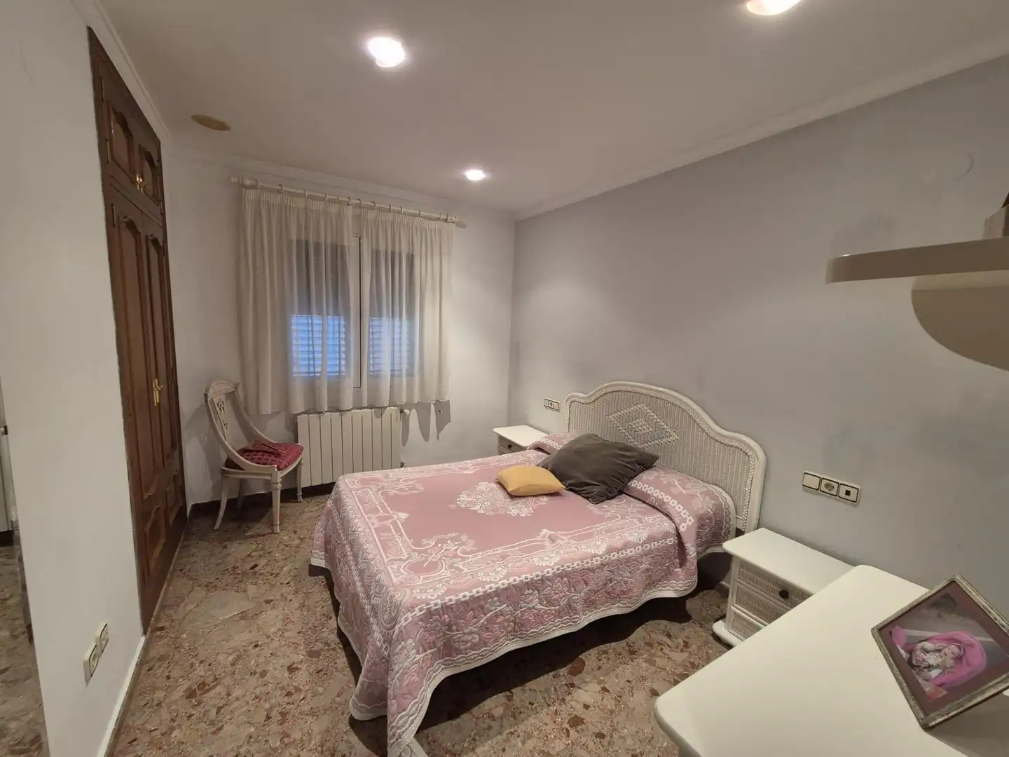Bedroom of Detached homes for sale in Oliva  with Air Conditioner, Heating and Private garden