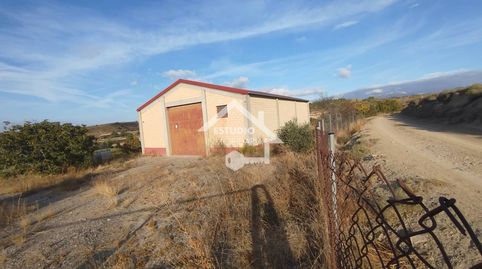 Venta de finca con nave en Viana