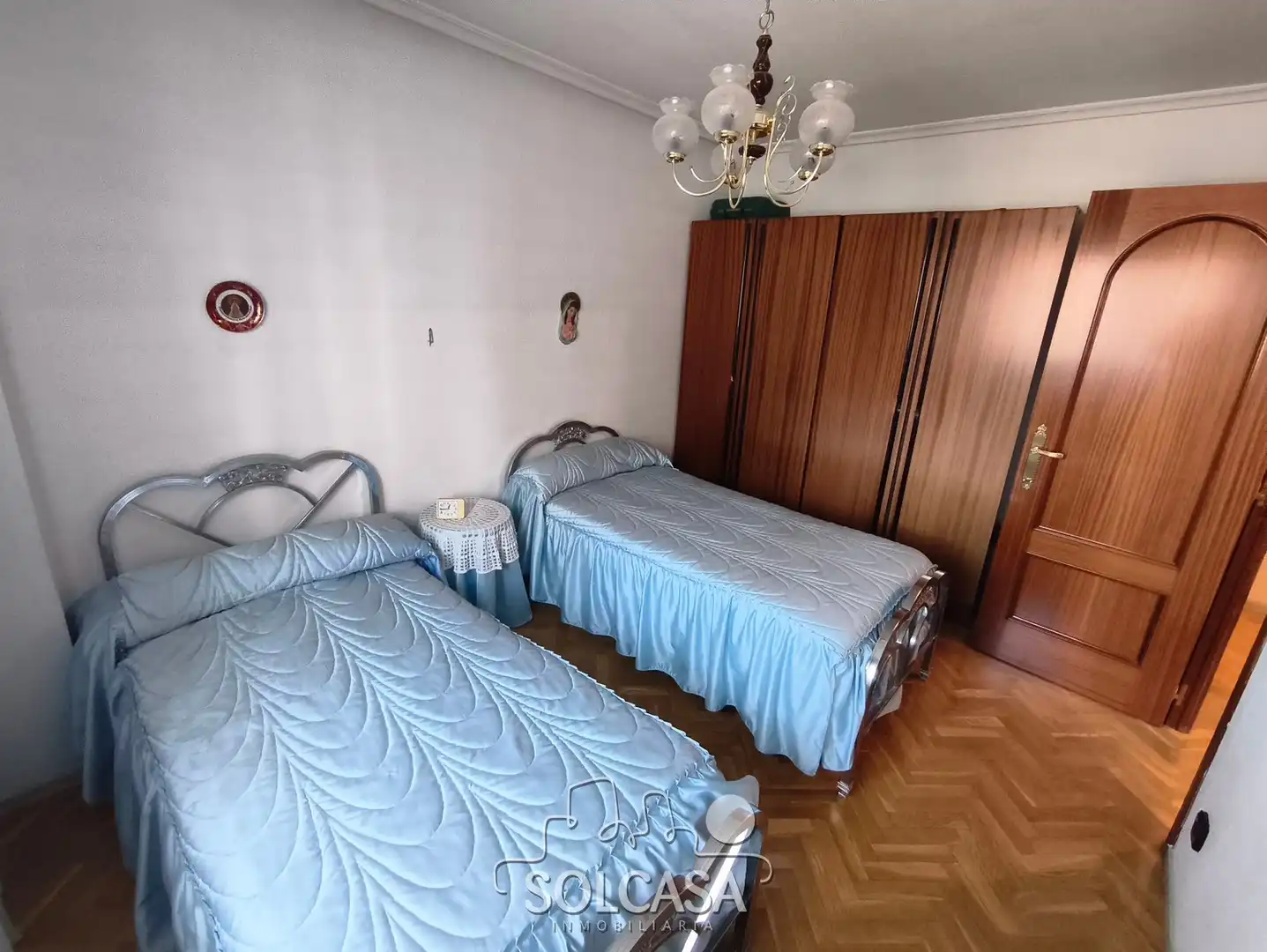 Bedroom of Flat for sale in Valladolid  with Heating, Parquet flooring and Balcony
