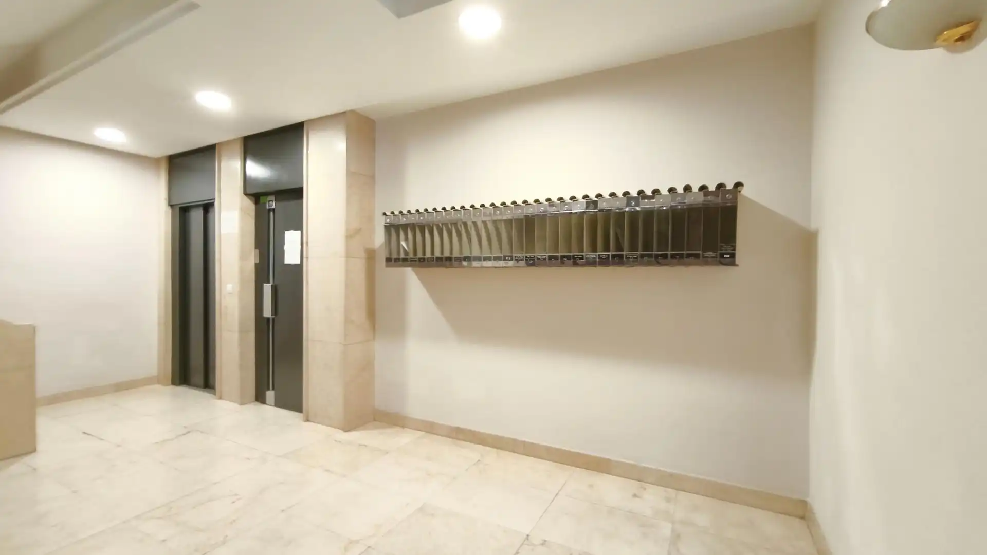 Piso de alquiler en Bilbao  con Calefacción y Amueblado