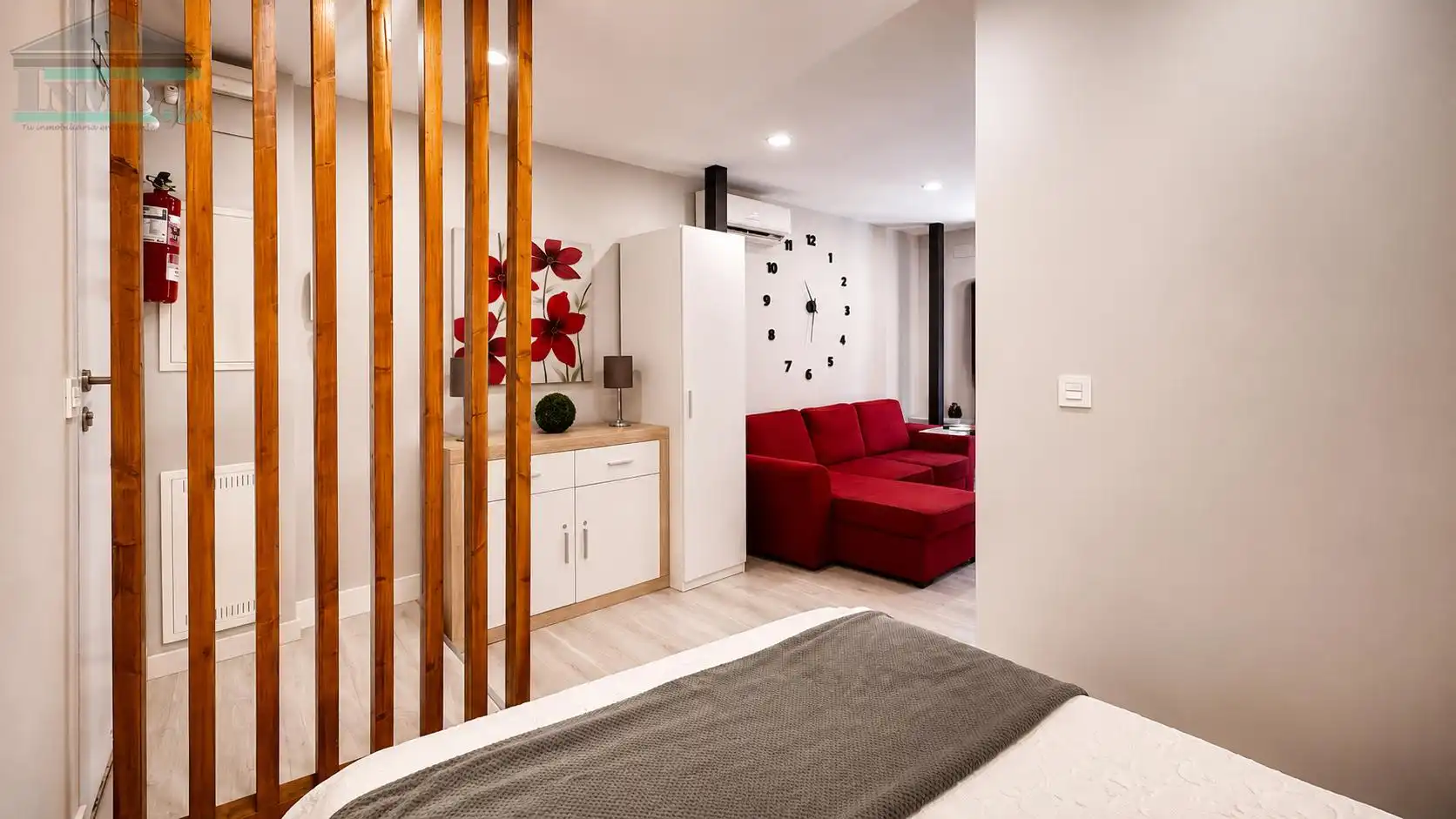 Habitación de Estudio de alquiler en Granada con Aire acondicionado, Parquet y Amueblado