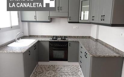 Kitchen of Flat for sale in Mislata  with Air Conditioner and Balcony
