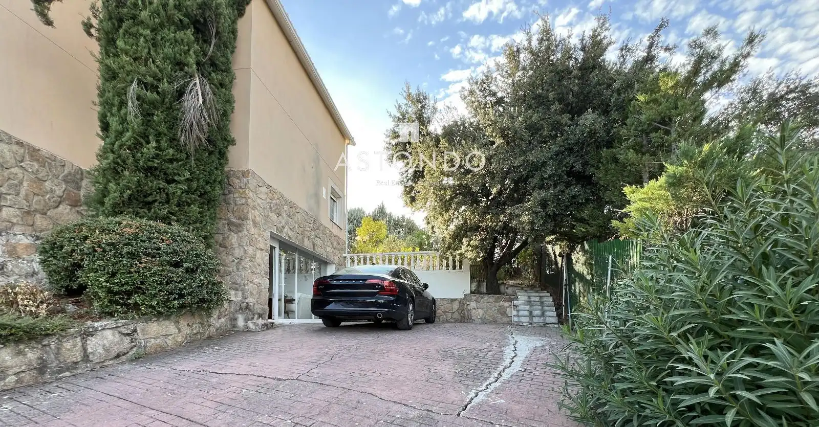 Vista exterior de Casa o chalet de alquiler en Ciudalcampo con Calefacción, Jardín privado y Terraza