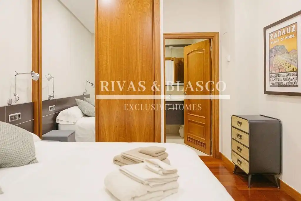 Dormitori de Apartament de lloguer en Donostia - San Sebastián  amb Aire condicionat, Calefacció i Moblat