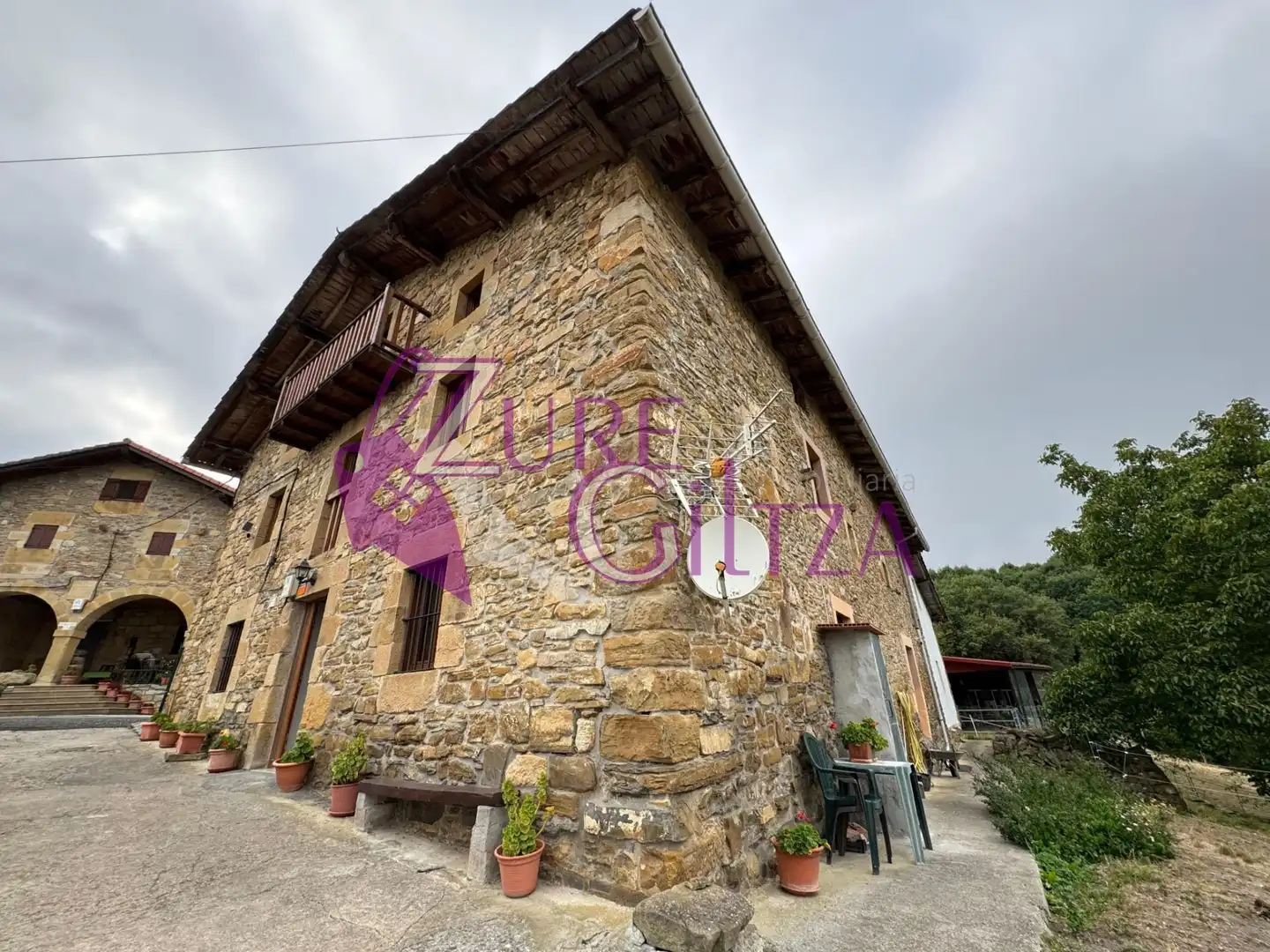 Casa rústica amb jardí en venda a Mallabia, imagen 3