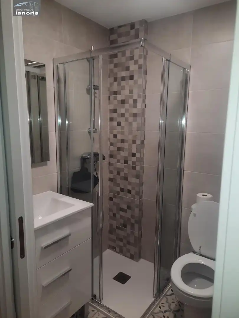 Badezimmer von Wohnung zur Miete in Albacete mit Klimaanlage, Heizung und Balkon