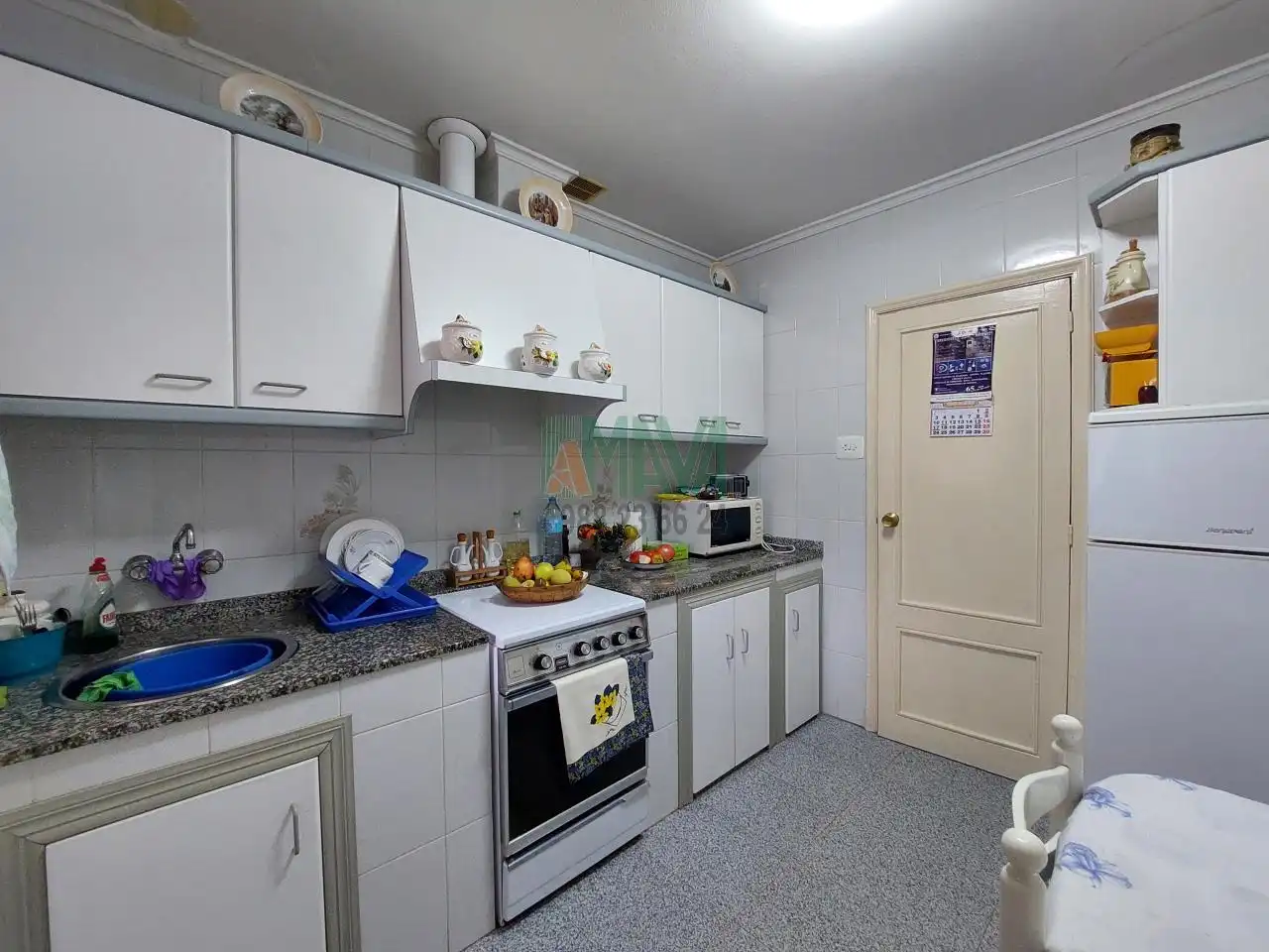 Kitchen of Houses for sale in Ourense Capital   with Heating and Private garden