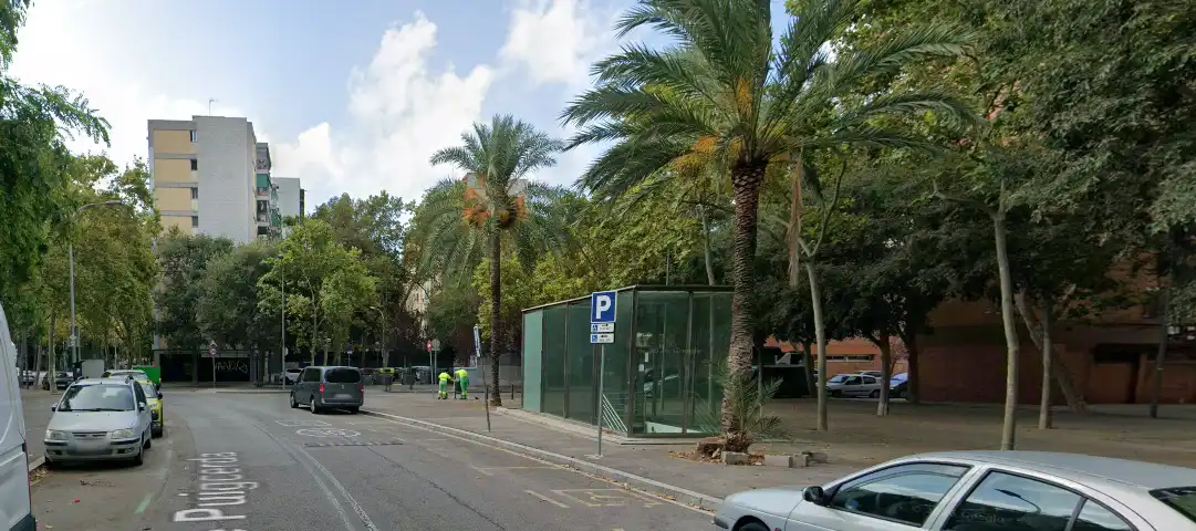 Parking de Garaje en venta en Barcelona con Alarma