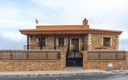 Exterior view of House or chalet for sale in Guadix  with Air Conditioner, Heating and Private garden