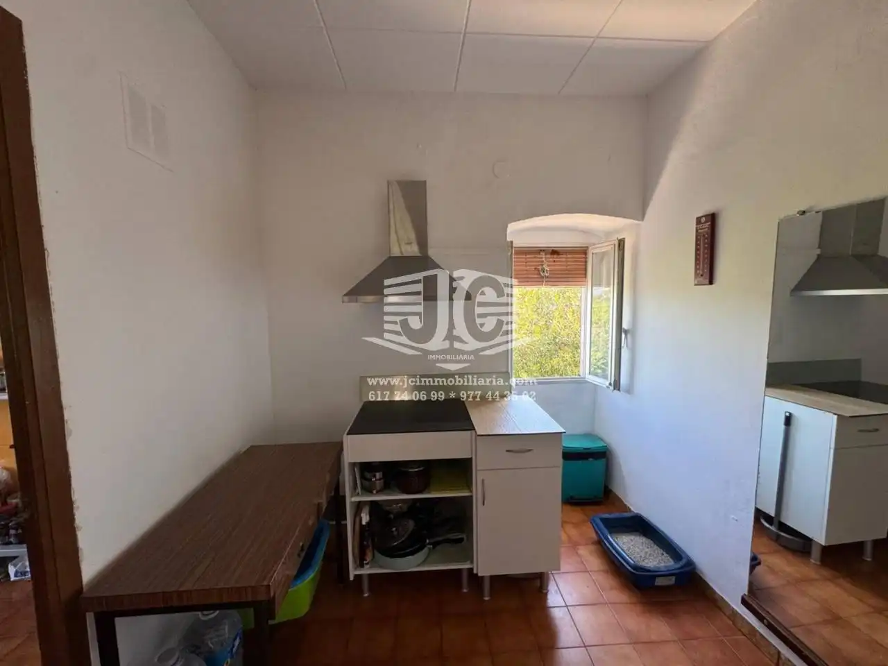 Cuina de Casa o xalet en venda en Tortosa amb Aire condicionat, Jardí privat i Parquet