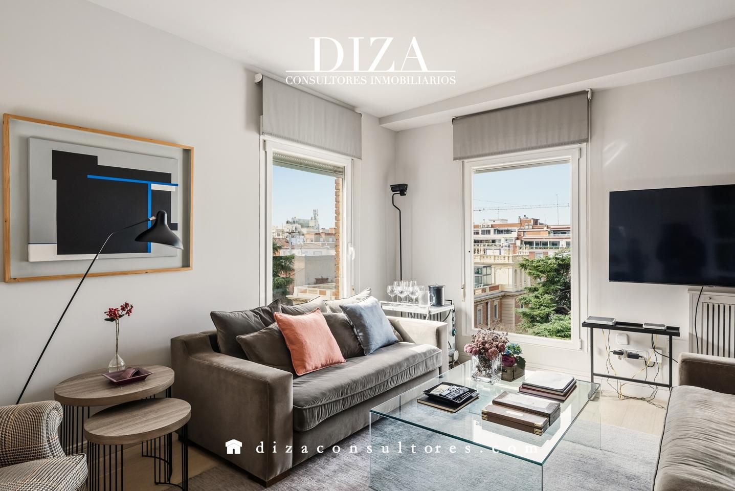 Living room of Attic for sale in  Madrid Capital  with Air Conditioner, Heating and Terrace