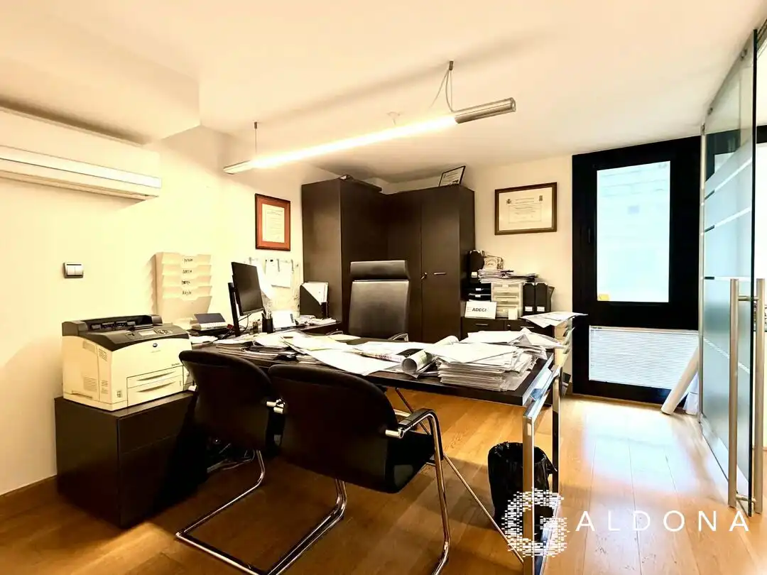 Business premises for sale in José Maria Sert Plaza, imagen 15