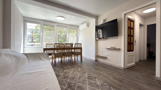 Apartamento en Venta en Calle PINTOR ANTONIO AMOROS en Juan XXIII