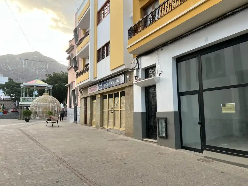 Vista exterior de Local en venta en La Aldea de San Nicolás 