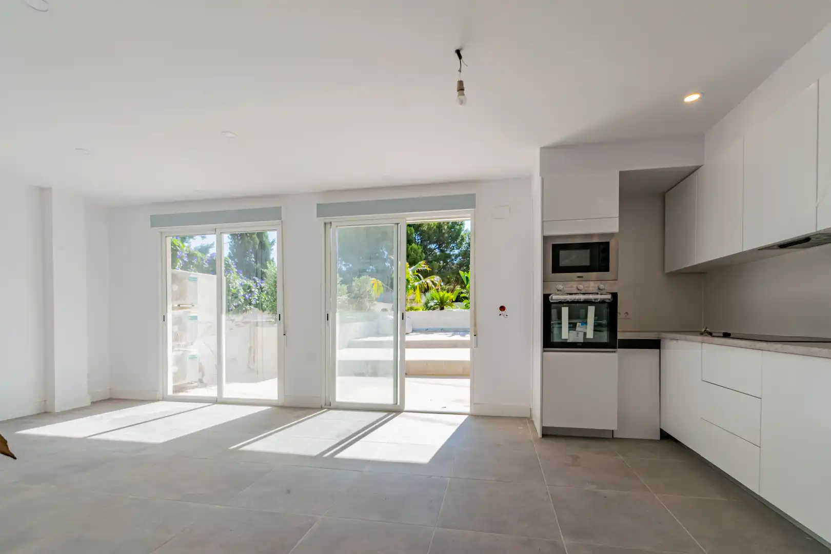 Kitchen of Commercial properties for sale in L'Alfàs del Pi  with Air Conditioner
